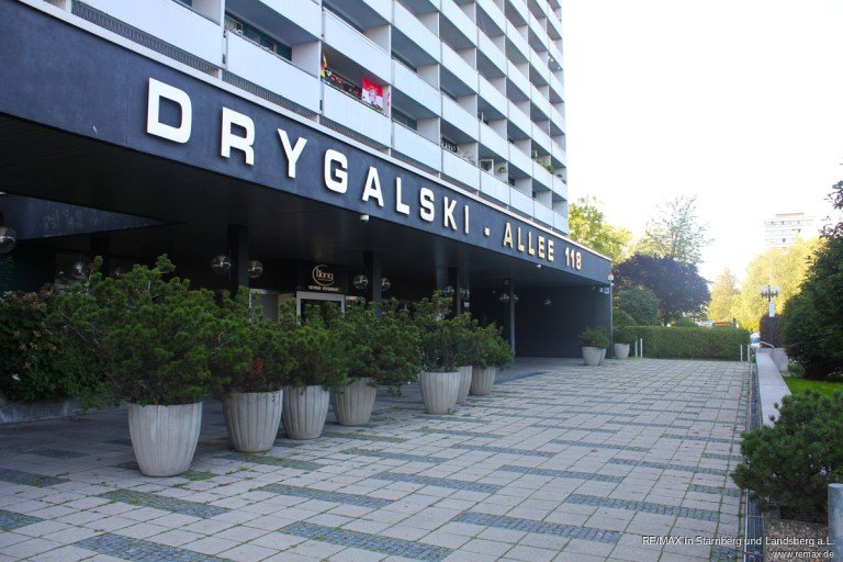 Eingangsbereich M�nchen / Solln - Solln Garagen Einzelgarage in der Tiefgarage in M�nchen-SOLLN, Drygaslkiallee