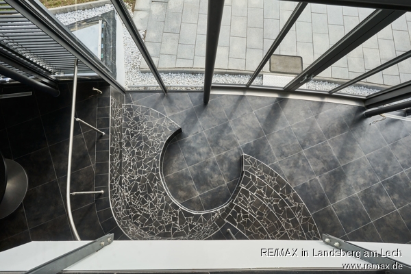 Blick von Galerie in den Wohnbereich Einfamilienhaus W�rthsee