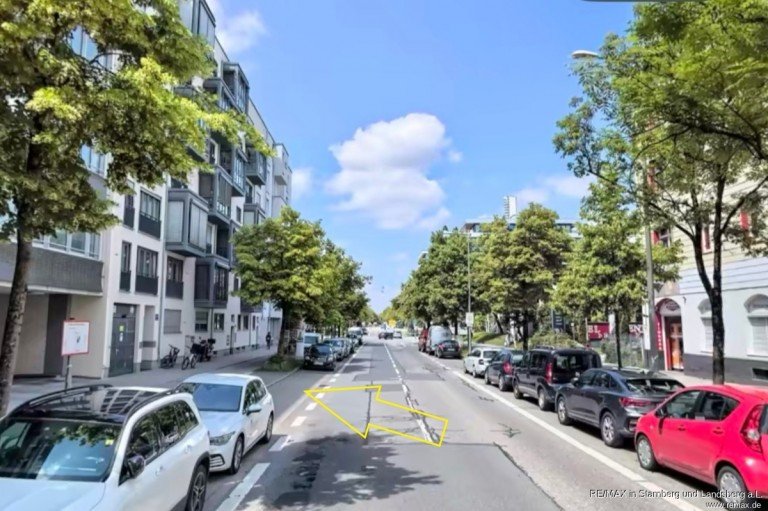 Einfahrt M�nchen Garagen TG-Stellplatz, BJ 2013, verkehrsg�nstig