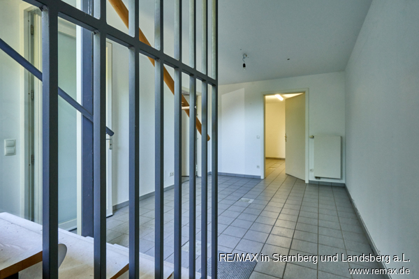 Diele im Strassengescho� Reihenendhaus Schondorf