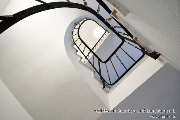Treppenhaus Etagenwohnung Schiltberg