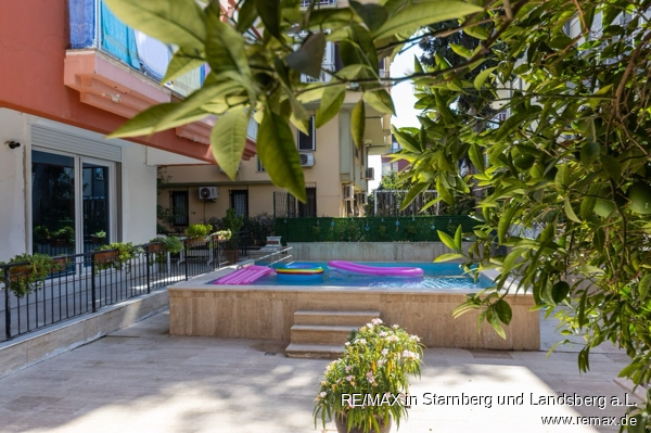 Au�enansicht Etagenwohnung Fener