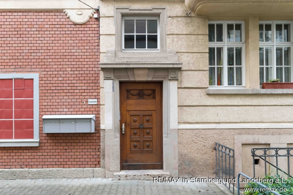 Hauseingang Etagenwohnung W�rzburg