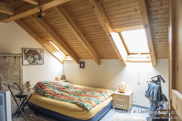 Schlafzimmer Dachgeschosswohnung Schwabm�nchen