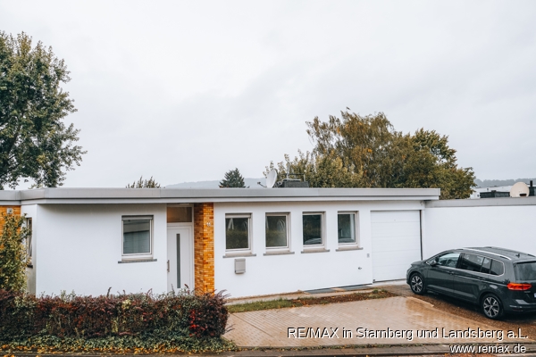 Parken vor dem Hause Bungalow Trier