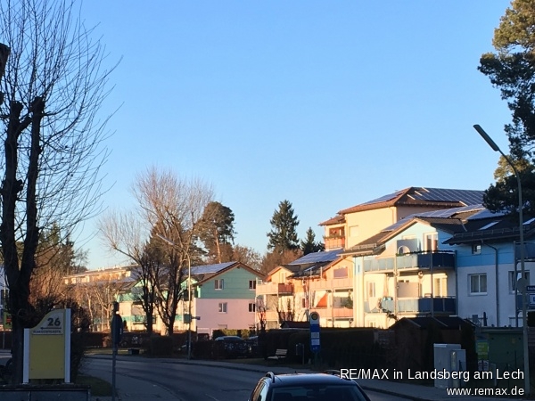Stra�e vor dem Haus Etagenwohnung Wolfratshausen