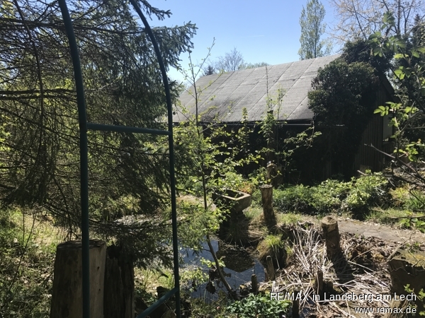 Freizeitgrundstuekc mit Teich und H�tte Gemischt-Grundst�ck Waal
