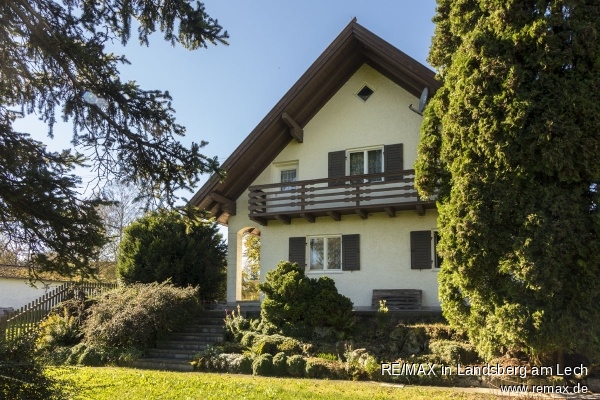 Ost-Ansicht Reichling Einfamilienhaus VERKAUFT: Familien-Idyll im Gr�nen mit Alpenblick