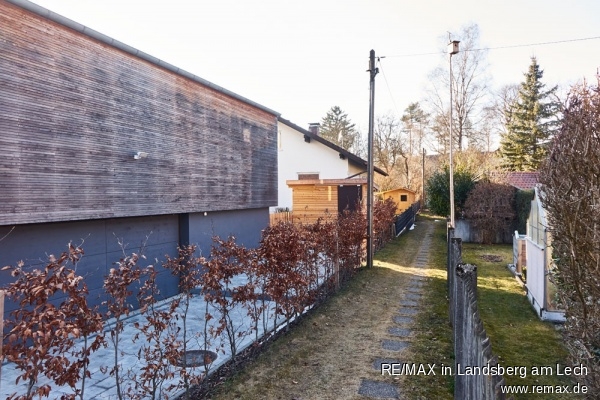 Weg zum Grundst�ck Einfamilienhaus We�ling