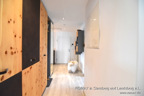 Flur mit Einbauschr�nken Dachgeschosswohnung Landsberg am Lech