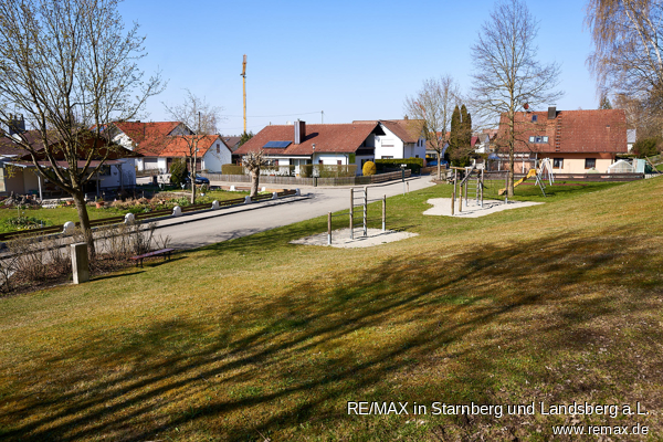 16 Spielplatz nahe dem Haus Erdgeschosswohnung Scheuring