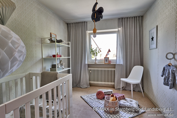 Zuk�nftiges Kinder- oder Jugendzimmer Reihenmittelhaus Unterschlei�heim