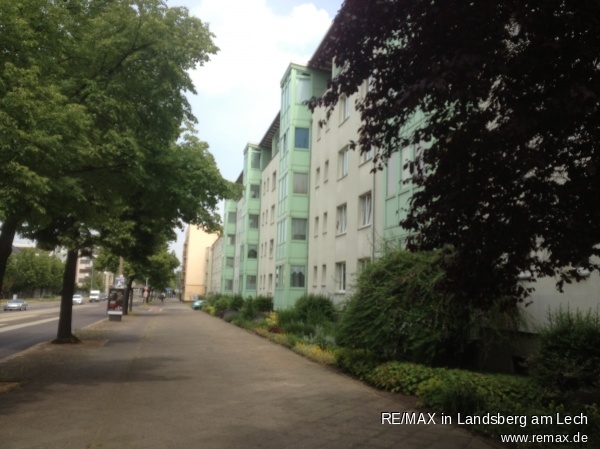 West-Ansicht Magdeburg Etagenwohnung VERKAUFT: Fussl�ufig zur Universit�t - 2-Zimmer-Wohnung
