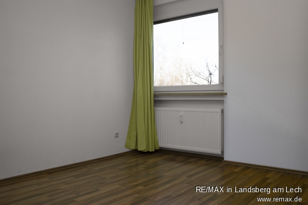 ebenfalls mit Jalousien und ... Etagenwohnung Germering