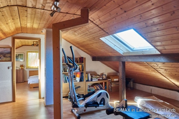 Sport / Spielen im DG Einfamilienhaus We�ling