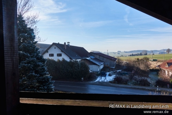 Blick vom Balkon gen Westen Einfamilienhaus Finning / Entraching