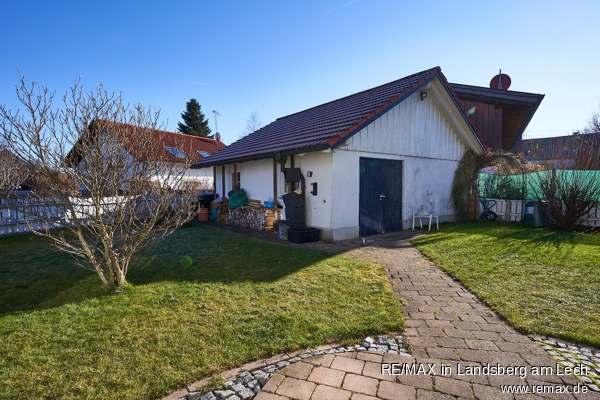Garage Doppelhaush�lfte Die�en