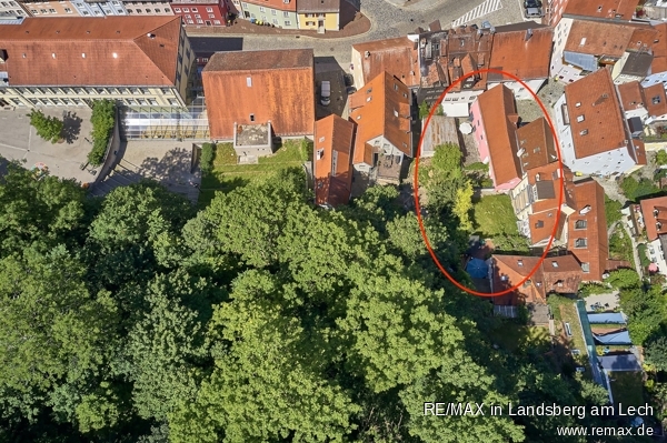 Haus und Grundstueck Zweifamilienhaus Landsberg