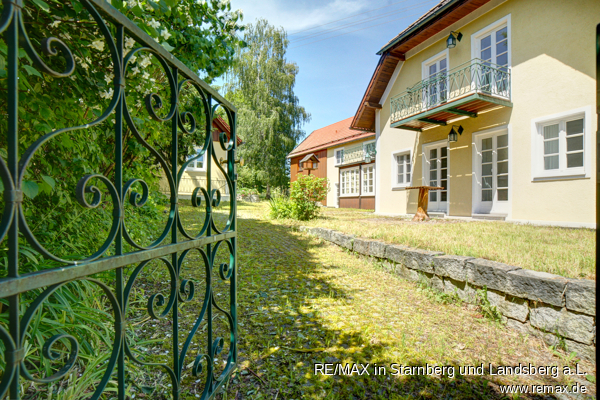 Tor zum Grundst�ck Bauernhaus Starnberg / Hanfeld