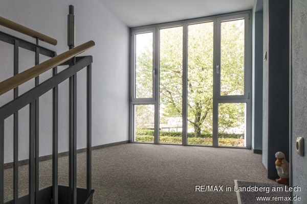 Treppenhaus Etagenwohnung K�nigsbrunn