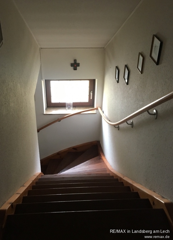 Treppe zum DG Einfamilienhaus Neualbenreuth