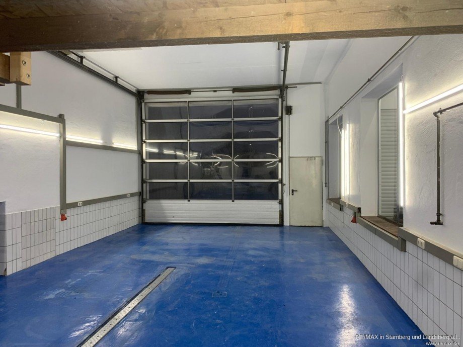 Werkstatt mit gro�em Rolltor Werkstatt Wiedergeltingen