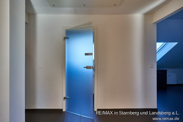 Diele Dachgeschosswohnung Gilching