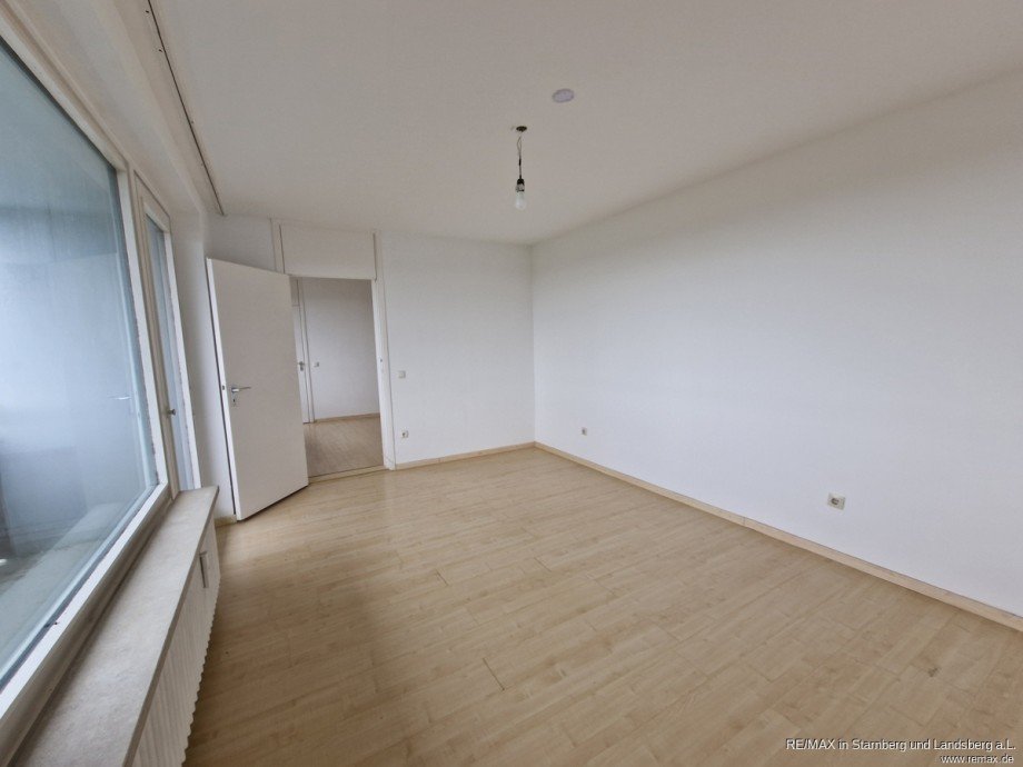 2 Zimmer in luftiger H�he mit West- und Alpenblick Etagenwohnung M�nchen / Solln