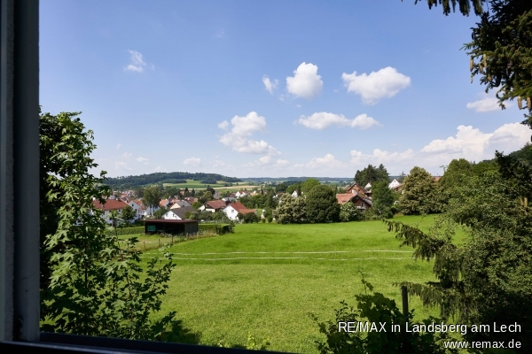Blick ins Gr�ne und den Naturpark Doppelhaush�lfte Dinkelscherben