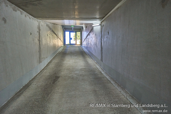 Ausfahrt Tiefgarage Dachgeschosswohnung M�nchen