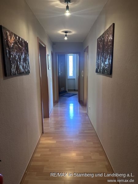 DG Flur zu G�sterzimmern Haus Maulbronn