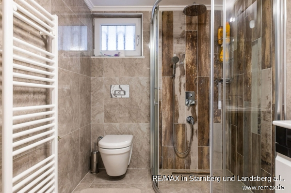 Modernes Bad Etagenwohnung Fener