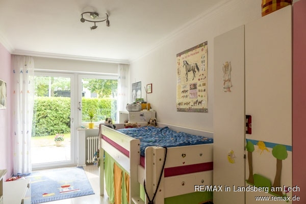 Kinderzimmer 1 mit Terrassen-Zugang Erdgeschosswohnung M�nchen