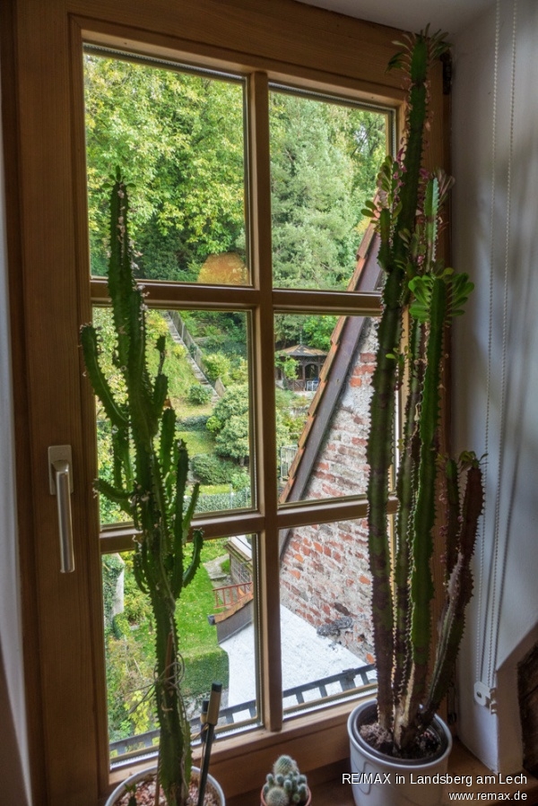 Ausblick in den Garten Einfamilienhaus Landsberg