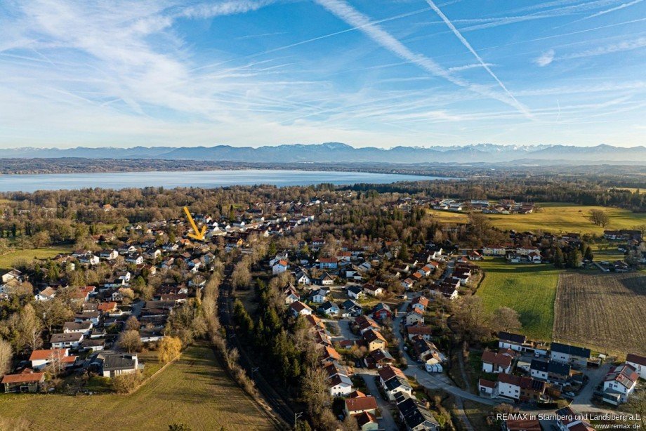 Luftbild mit Haus Mehrfamilienhaus Bernried