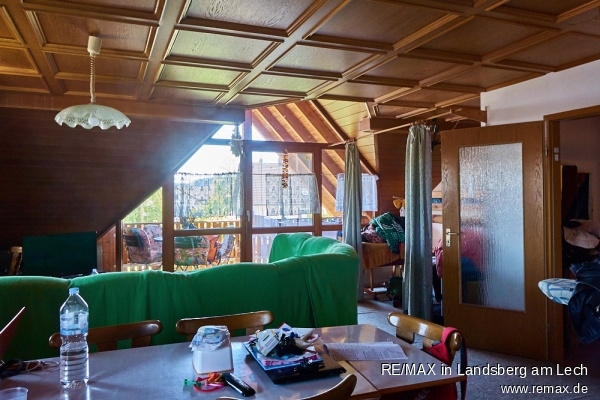 Wohnen/Essen im DG stra�enseitig Haus Jengen
