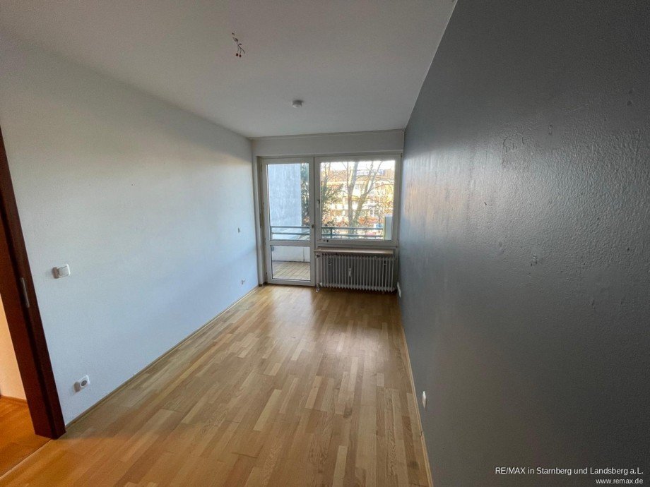 Kind 2 Etagenwohnung Krailling