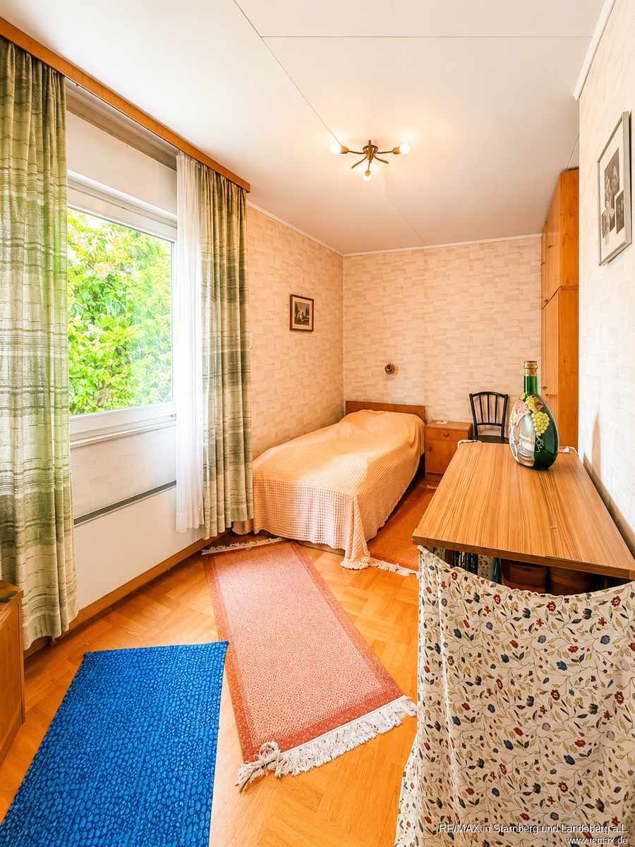 Schlafzimmer 2 im EG Einfamilienhaus Fulda / Aschenberg