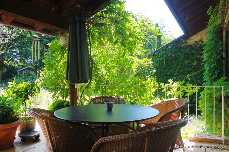 �berdachte Terrasse Doppelhaush�lfte Gr�nwald