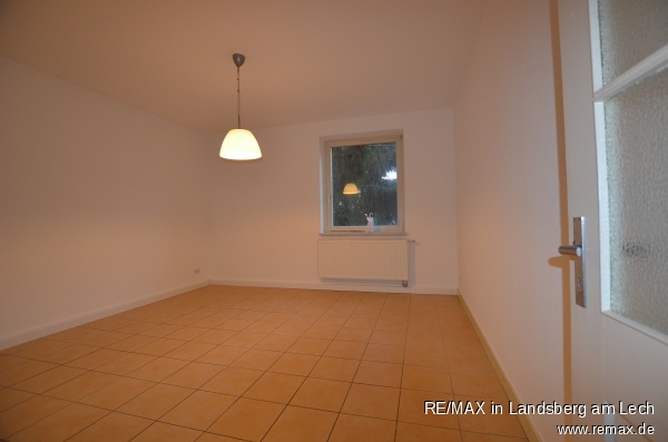 Die K�che - nach Renovierung Etagenwohnung Gie�en