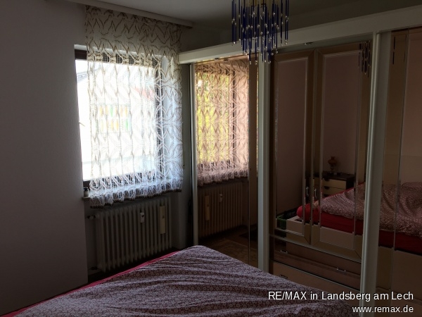 OG Schlafzimmer Mehrfamilienhaus Augsburg