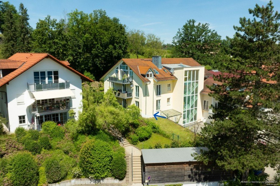 Hausansicht - Eingang Erdgeschosswohnung Berg