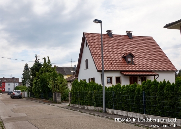 Stra�e vor dem Haus Einfamilienhaus Gersthofen