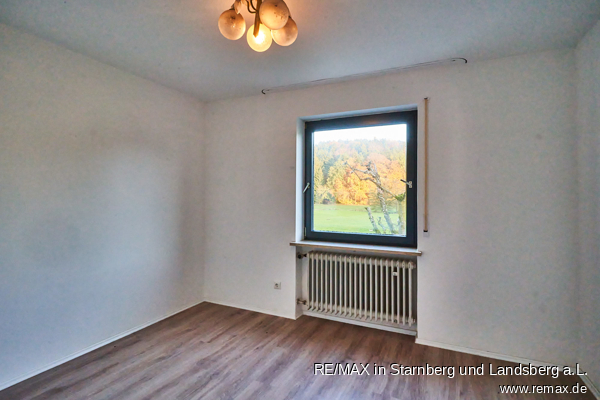 Kind Etagenwohnung Schiltberg