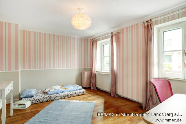 Kinderzimmer im OG Doppelhaush�lfte M�nchen