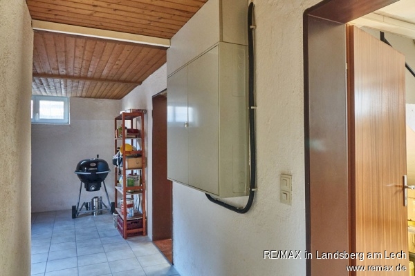 Flur im KG Einfamilienhaus We�ling
