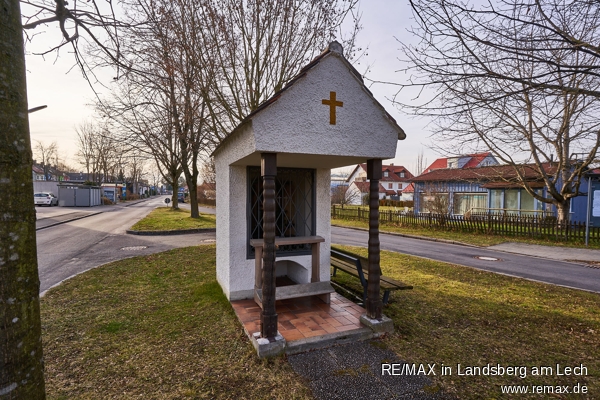 Vor der Haust�r Reihenmittelhaus Puchheim