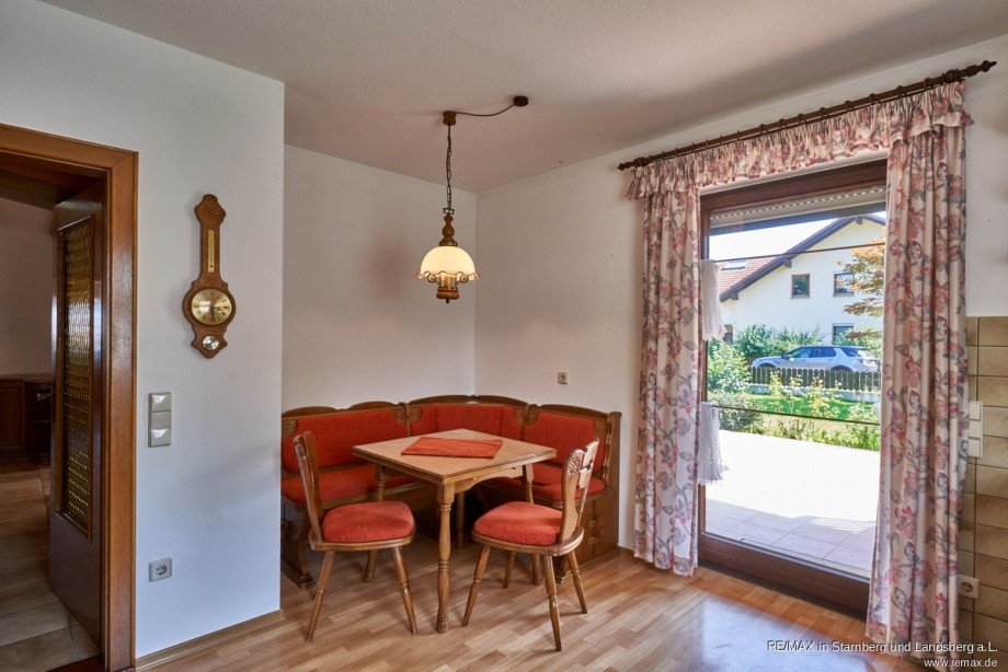 EG K�che Sitzecke Einfamilienhaus T�rkheim