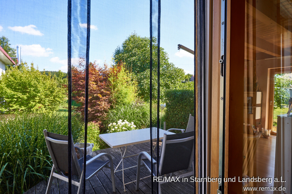 Terrasse bei Wohnzimmer Einfamilienhaus Langenneufnach