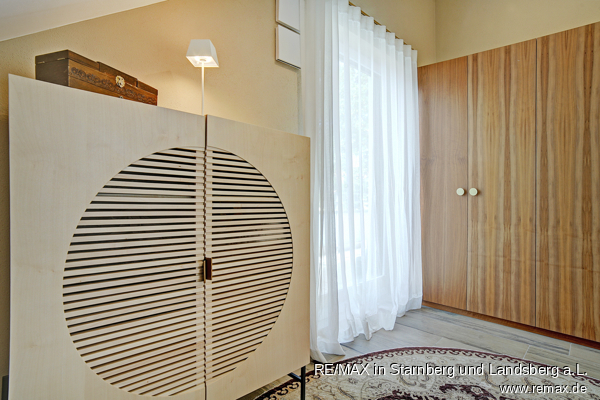 Einbauschrank Gaestezimmer Dachgeschosswohnung M�nchen